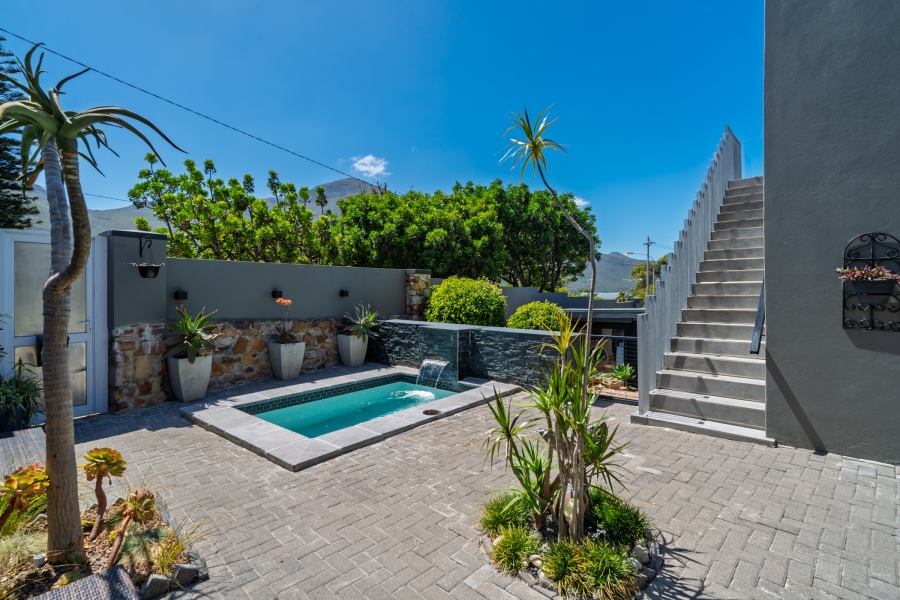 To Let 3 Bedroom Property for Rent in Hout Bay Western Cape